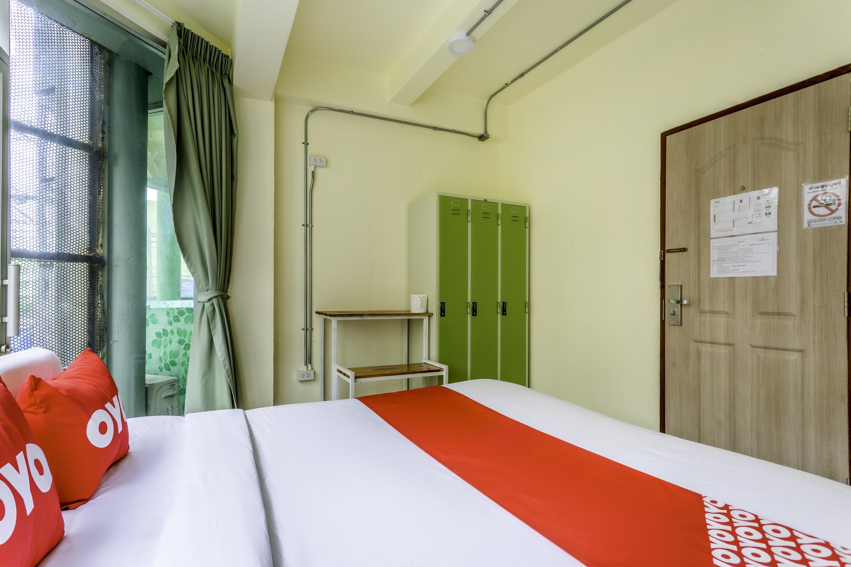 Oyo 928 Leaf Hostel Τσιάνγκ Μάι Εξωτερικό φωτογραφία